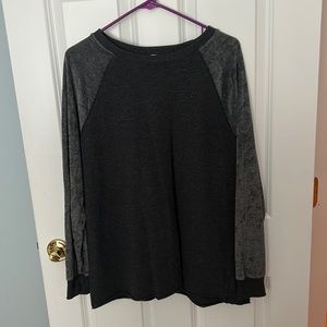 American Eagle Dark Grey Sweater!